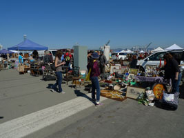 alameda point flea market