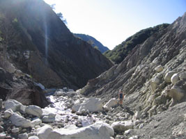 freshly eroded upper Santa Paula canyon east fork